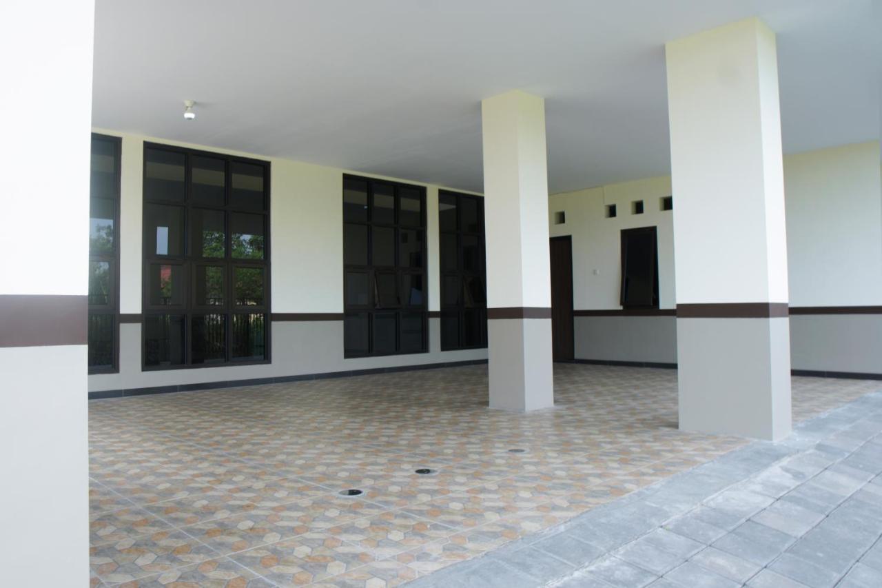 Hostel Kost Eksklusif Teduh Salakan Zewnętrze zdjęcie